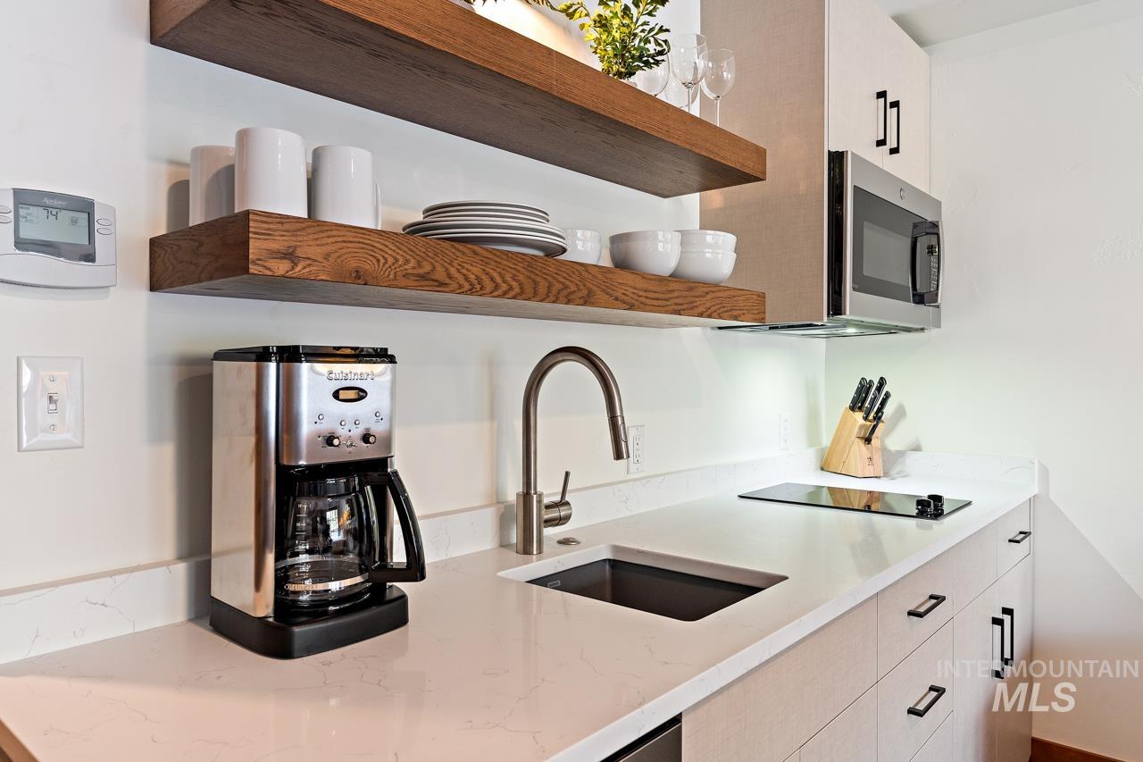 75 Arling Center Ct, Donnelly, Idaho 83615, 1 Bathroom, Residential For Sale, Price $419,000, 98898381