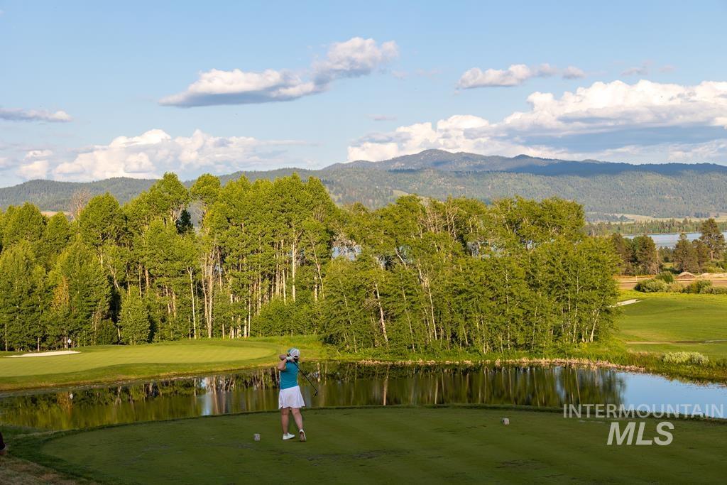 75 Arling Center Ct, Donnelly, Idaho 83615, 1 Bathroom, Residential For Sale, Price $419,000, 98898381