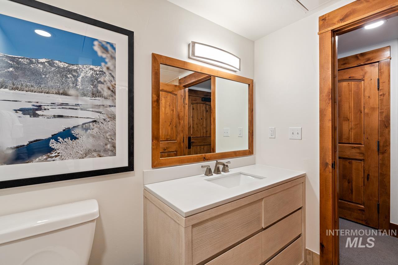 75 Arling Center Ct, Donnelly, Idaho 83615, 1 Bathroom, Residential For Sale, Price $459,000, 98898385