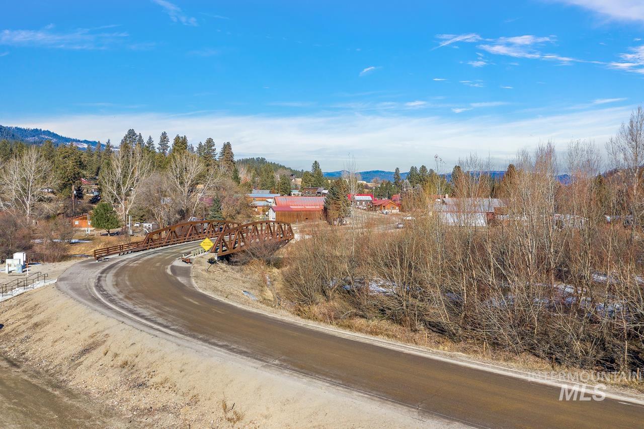 422 S Middlefork Rd, Garden Valley, Idaho 83622, Residential Income For Sale, Price $750,000,MLS 98898847