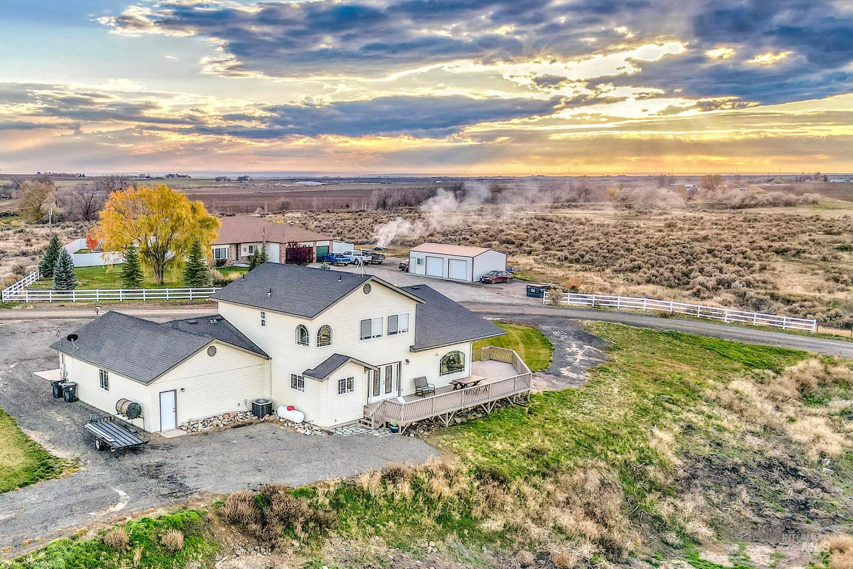 560 Riverview Dr., Gooding, Idaho 83330, 4 Bedrooms, 2.5 Bathrooms, Residential For Sale, Price $650,000,MLS 98898876