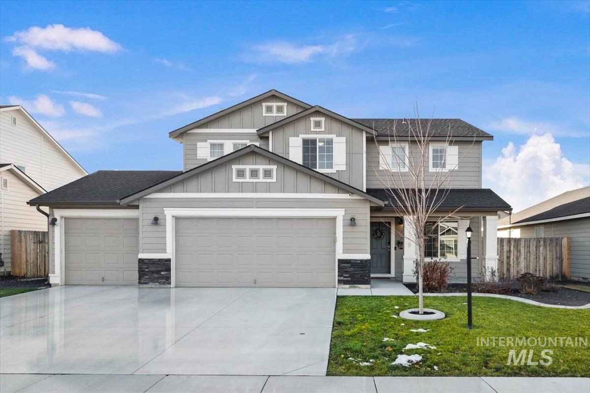 17589 Mountain Springs Ave, Nampa, Idaho 83687, 4 Bedrooms, 2.5 Bathrooms, Residential For Sale, Price $439,900,MLS 98898878