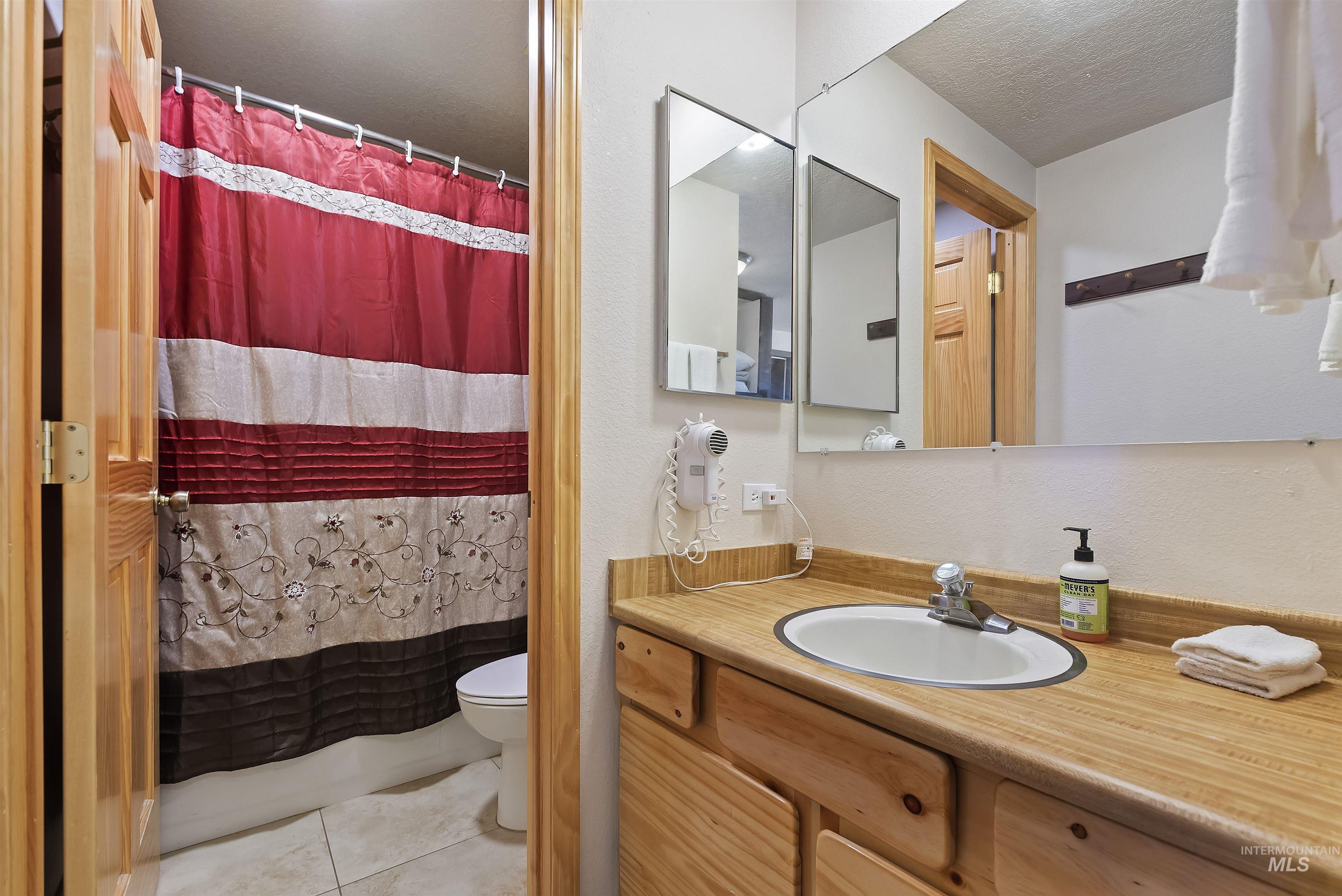 1751 Bogus Basin Road, Boise, Idaho 83702, 2 Bedrooms, 2 Bathrooms, Residential For Sale, Price $580,000,MLS 98898898