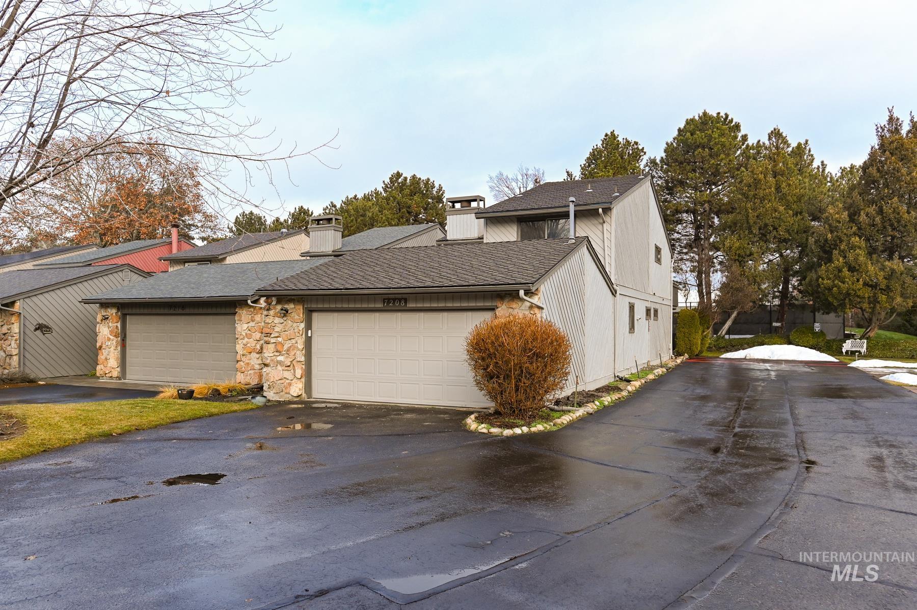 7208 W Cascade Drive, Boise, Idaho 83704, 4 Bedrooms, 3 Bathrooms, Residential For Sale, Price $499,990,MLS 98898970