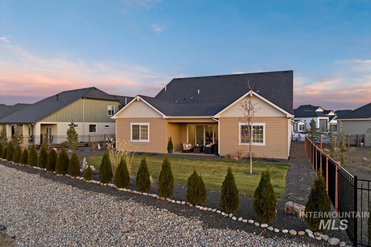 8202 W Decathlon Dr, Eagle, Idaho 83616, 3 Bedrooms, 2.5 Bathrooms, Residential For Sale, Price $850,000,MLS 98899302