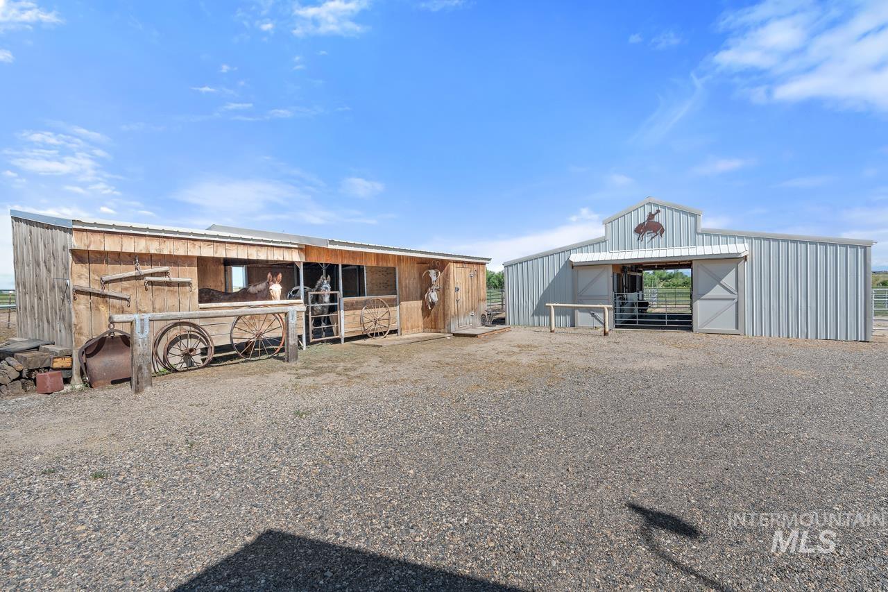 4532 Oak Road B, Ontario, Oregon 97914, 3 Bedrooms, 2.5 Bathrooms, Farm & Ranch For Sale, Price $1,599,900,MLS 98899457