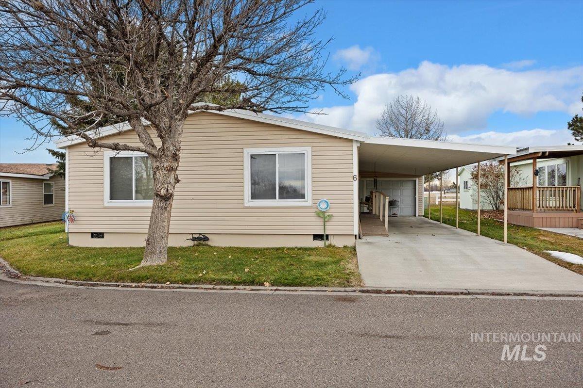 910 Moonglo Rd, Buhl, Idaho 83316, 2 Bedrooms, 2 Bathrooms, Residential For Sale, Price $127,000,MLS 98899555