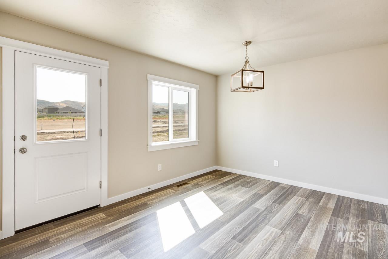 1841 Regency Way, Emmett, Idaho 83617, 3 Bedrooms, 2 Bathrooms, Residential For Sale, Price $399,300, 98899652
