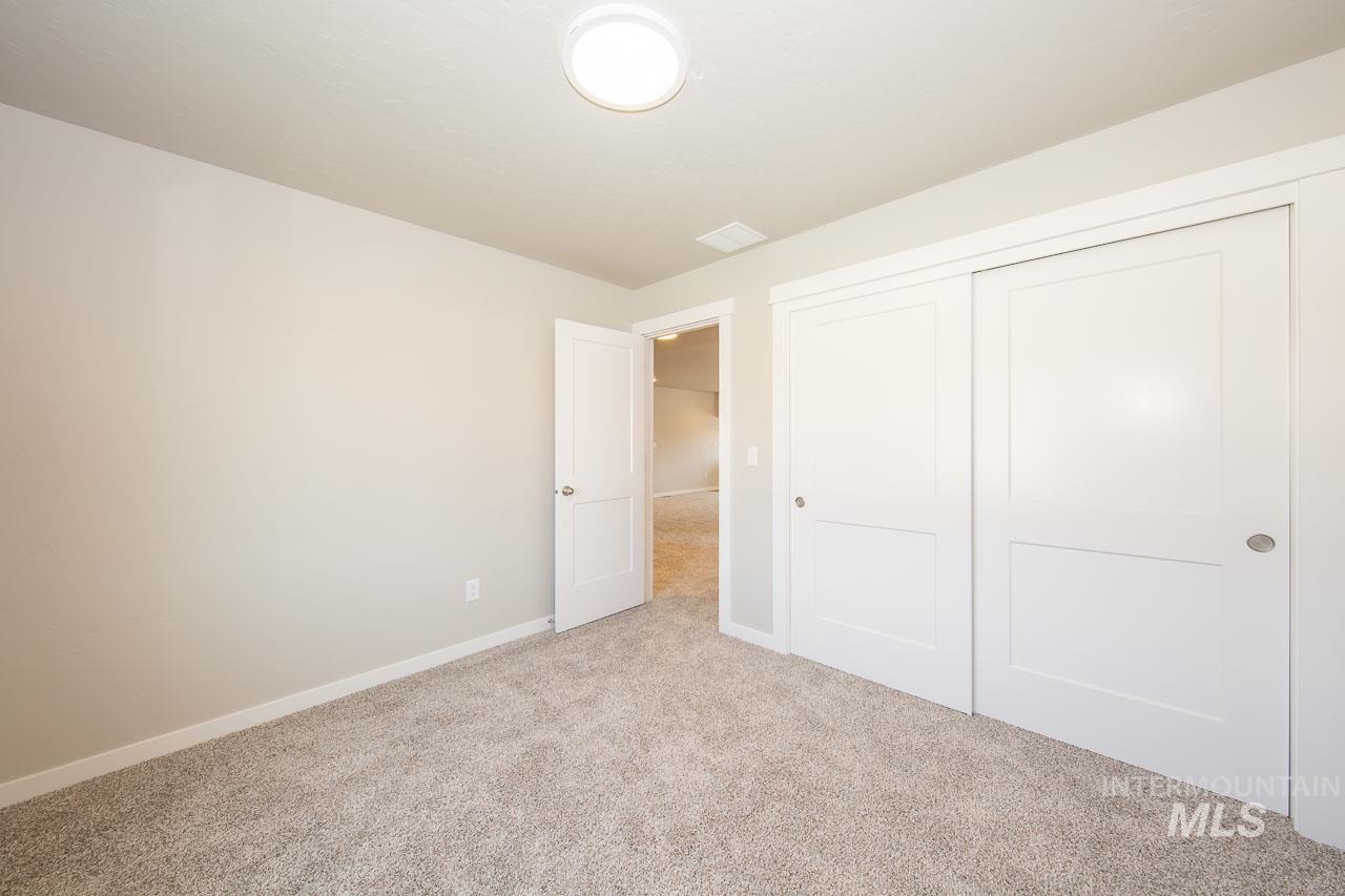1841 Regency Way, Emmett, Idaho 83617, 3 Bedrooms, 2 Bathrooms, Residential For Sale, Price $399,300, 98899652
