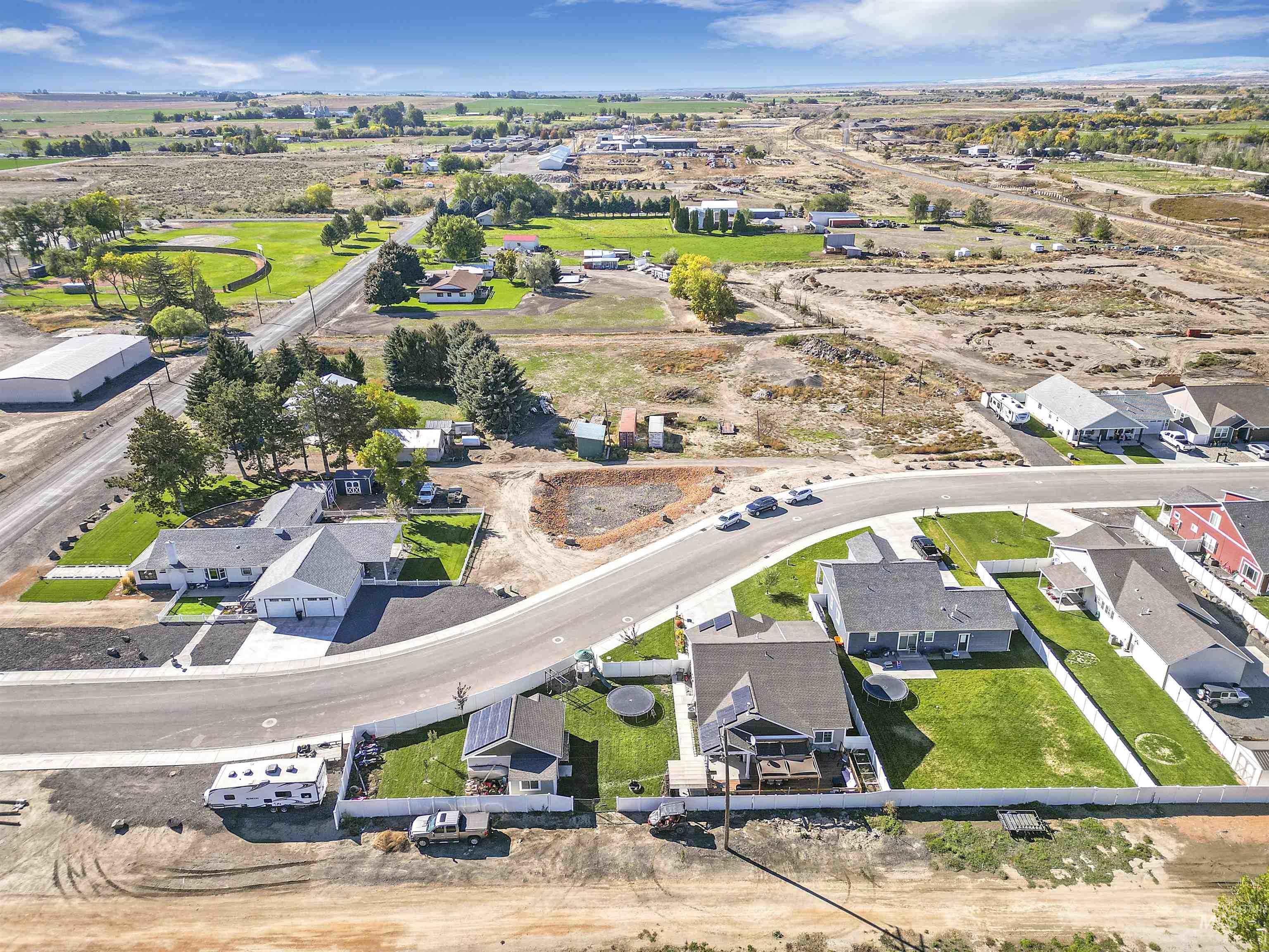 902 Victory Drive, Gooding, Idaho 83330, 4 Bedrooms, 3 Bathrooms, Residential For Sale, Price $474,990,MLS 98899785