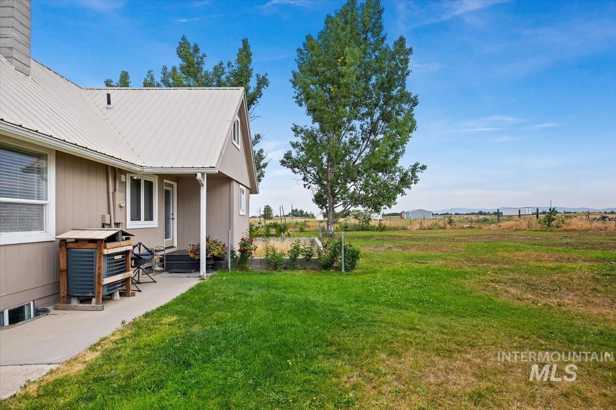 14296 S Cloverdale Rd, Kuna, Idaho 83634, 4 Bedrooms, 2.5 Bathrooms, Residential For Sale, Price $684,900,MLS 98900561