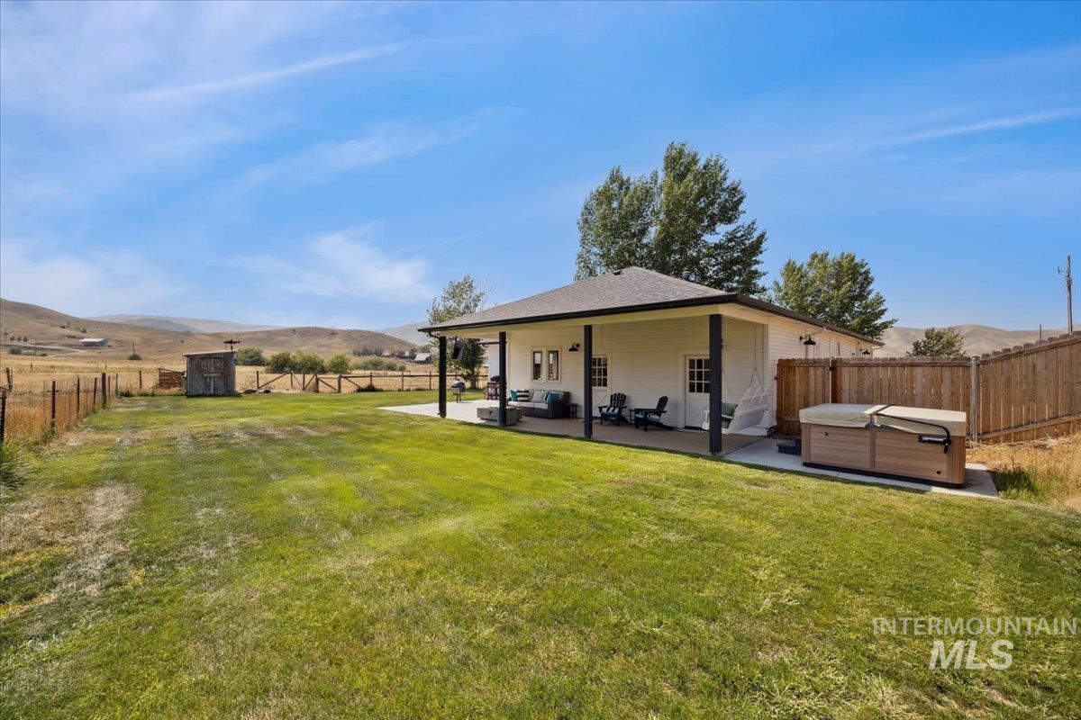 37 Quail Rd, Horseshoe Bend, Idaho 83629, 4 Bedrooms, 2 Bathrooms, Residential For Sale, Price $969,000,MLS 98900825