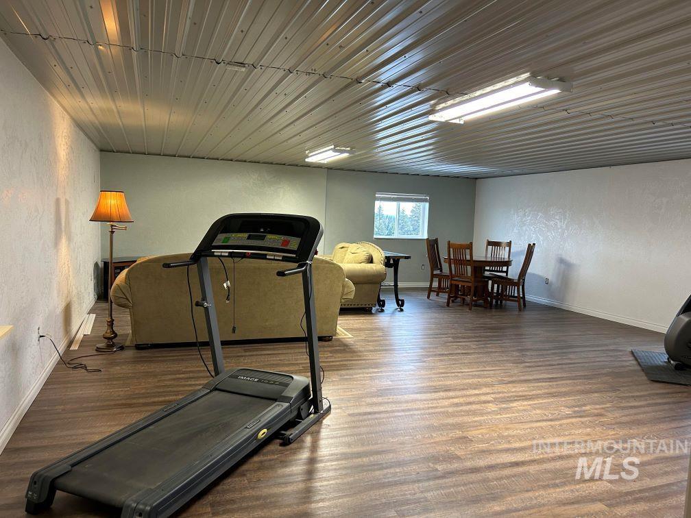 1401 E Road, Deary, Idaho 83823-9610, 3 Bedrooms, 2.5 Bathrooms, Farm & Ranch For Sale, Price $987,000, 98900944