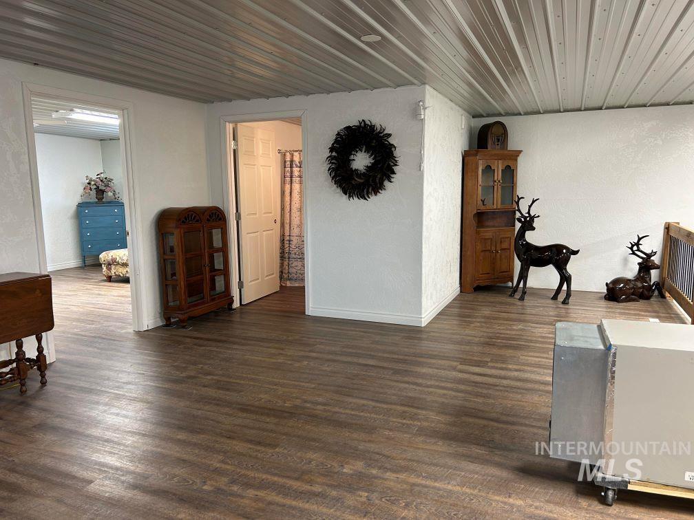 1401 E Road, Deary, Idaho 83823-9610, 3 Bedrooms, 2.5 Bathrooms, Farm & Ranch For Sale, Price $987,000, 98900944
