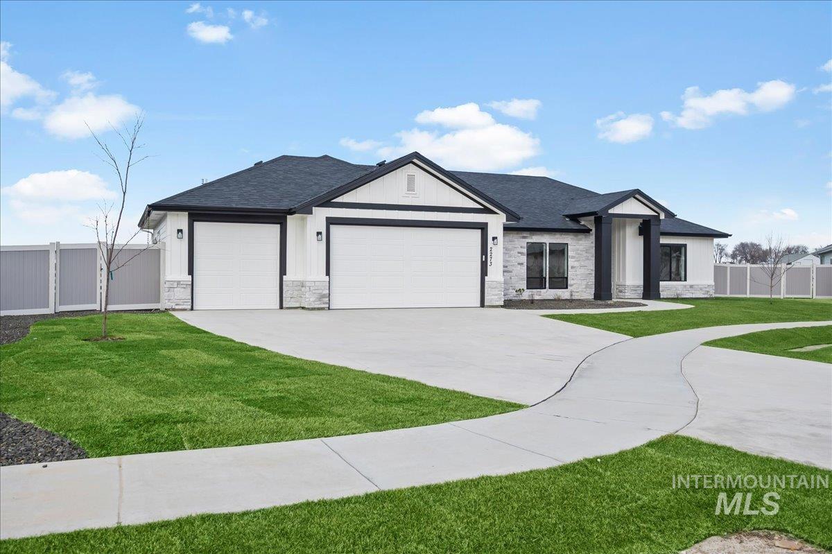 2273 Seafarer Ct, Middleton, Idaho 83644, 3 Bedrooms, 2 Bathrooms, Residential For Sale, Price $725,000,MLS 98901288