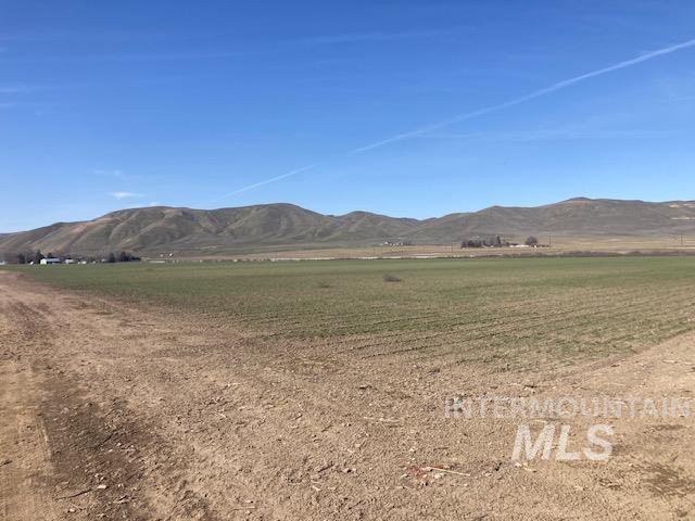 2117 Weiser River Rd, Weiser, Idaho 83672, 3 Bedrooms, 1.5 Bathrooms, Farm & Ranch For Sale, Price $3,500,000, 98901410