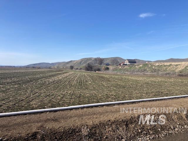 2117 Weiser River Rd, Weiser, Idaho 83672, 3 Bedrooms, 1.5 Bathrooms, Farm & Ranch For Sale, Price $3,500,000, 98901410