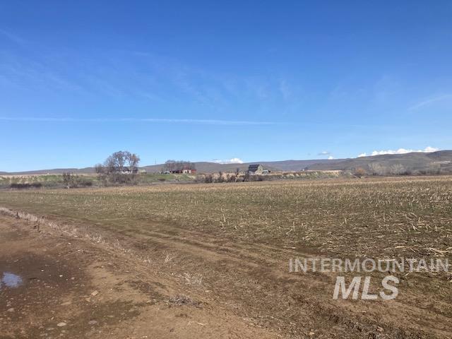 2117 Weiser River Rd, Weiser, Idaho 83672, 3 Bedrooms, 1.5 Bathrooms, Farm & Ranch For Sale, Price $3,500,000, 98901410