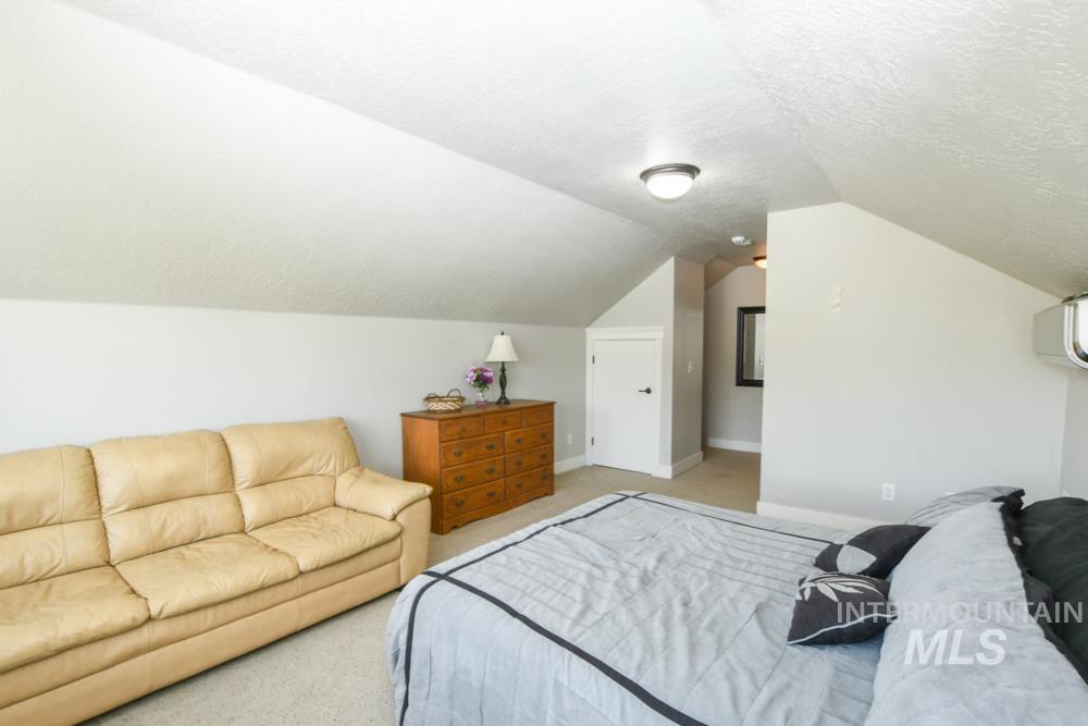 1105 Feltham Peak Way, Emmett, Idaho 83617, 3 Bedrooms, 3 Bathrooms, Residential For Sale, Price $445,000,MLS 98901721