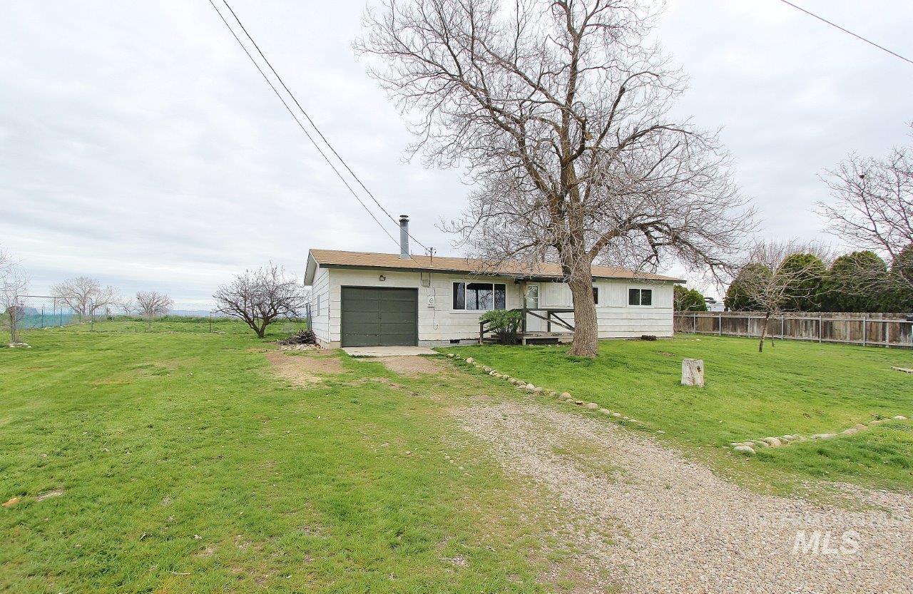 24308 Richway Drive, Caldwell, Idaho 83607, 3 Bedrooms, 1 Bathroom, Residential For Sale, Price $289,000,MLS 98901722