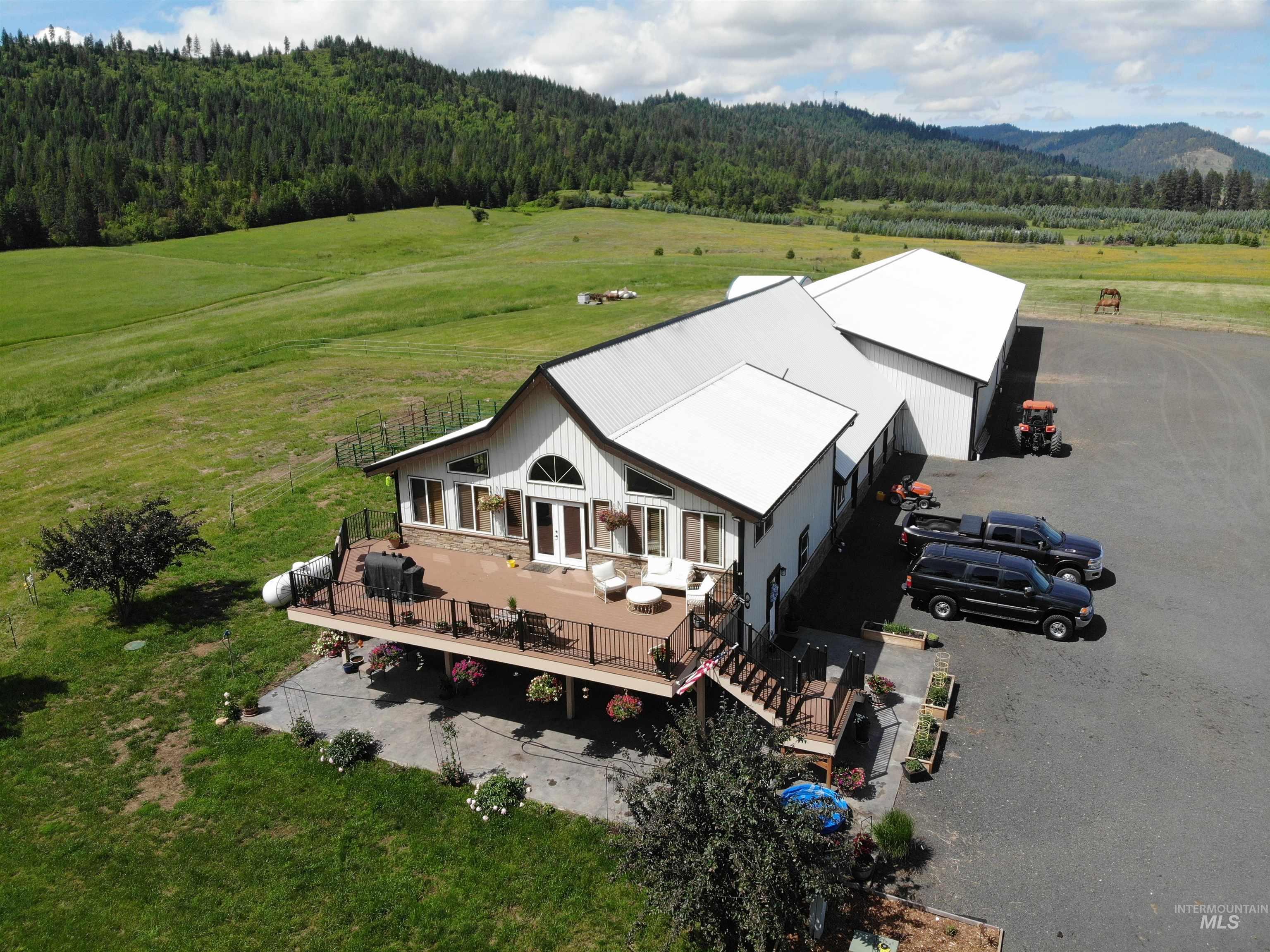 5904 W Conkling Road, Worley, Idaho 83876, 5 Bedrooms, 2.5 Bathrooms, Farm & Ranch For Sale, Price $2,420,000,MLS 98901862