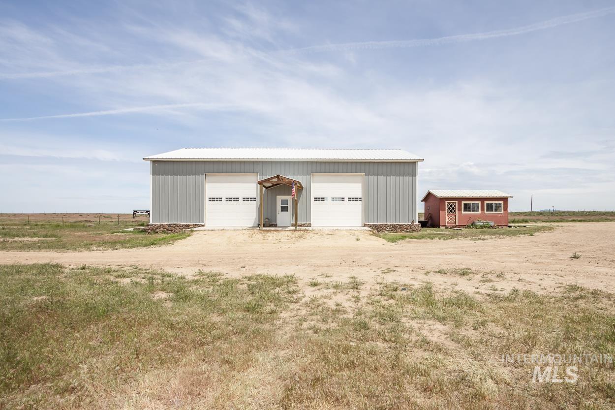 16973 S Vista Ave, Kuna, Idaho 83634, 3 Bedrooms, 2.5 Bathrooms, Farm & Ranch For Sale, Price $3,995,000, 98901889