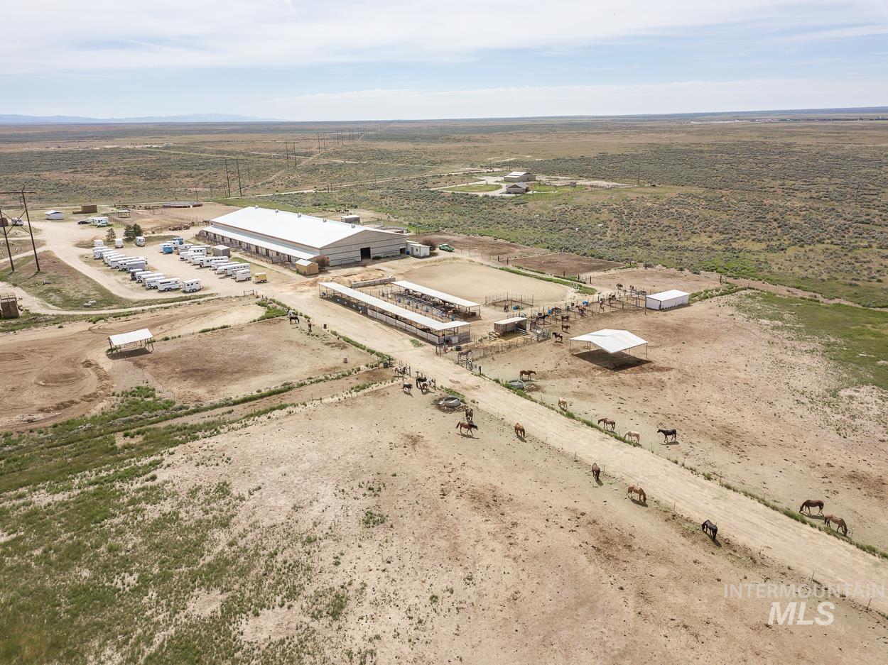 16973 S Vista Ave, Kuna, Idaho 83634, 3 Bedrooms, 2.5 Bathrooms, Farm & Ranch For Sale, Price $3,995,000, 98901889