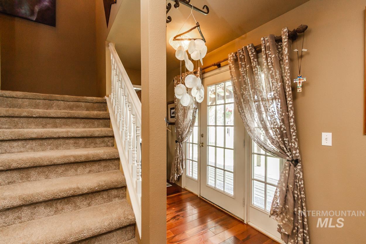 16973 S Vista Ave, Kuna, Idaho 83634, 3 Bedrooms, 2.5 Bathrooms, Farm & Ranch For Sale, Price $3,995,000, 98901889