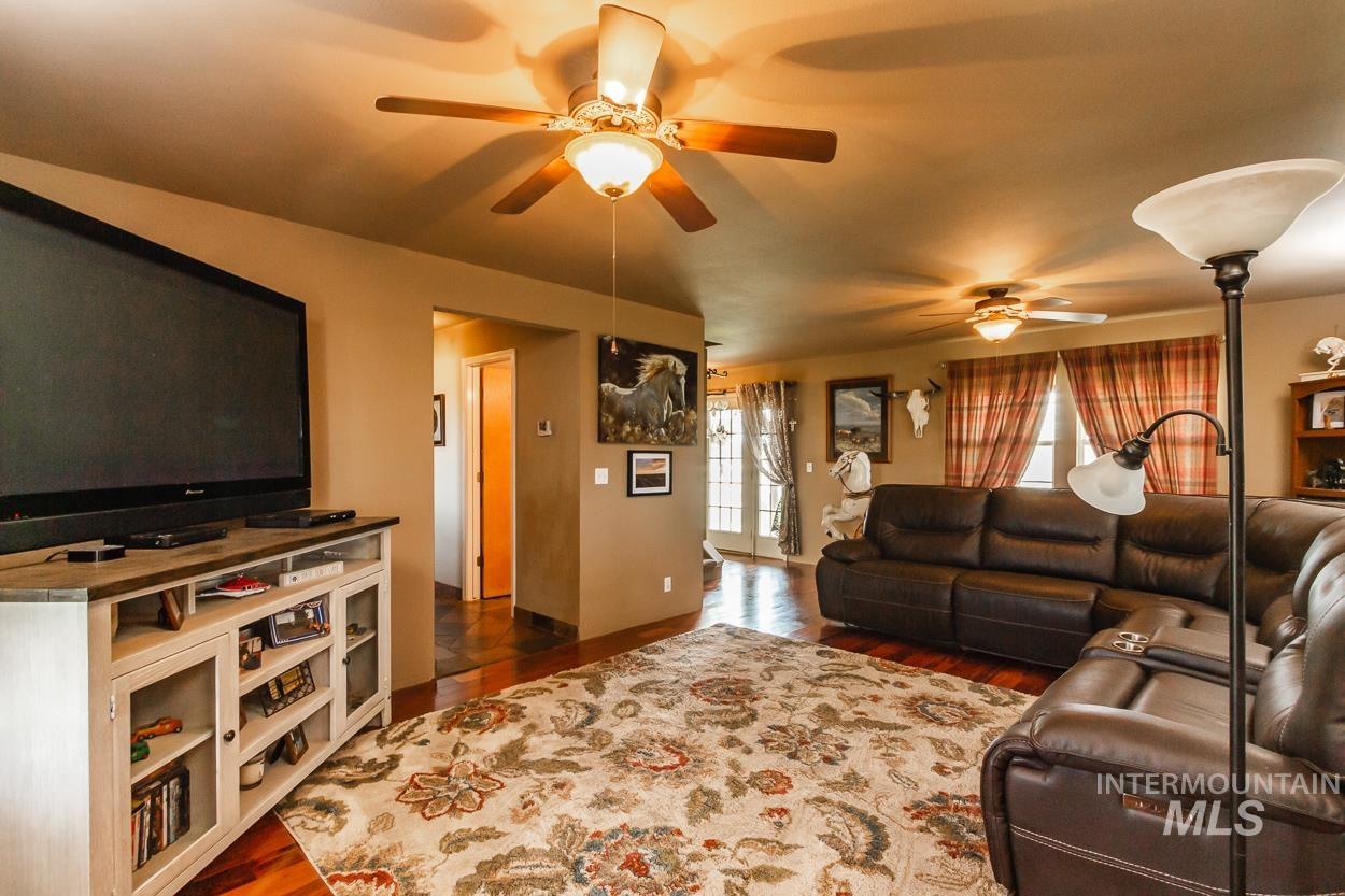 16973 S Vista Ave, Kuna, Idaho 83634, 3 Bedrooms, 2.5 Bathrooms, Farm & Ranch For Sale, Price $3,995,000, 98901889