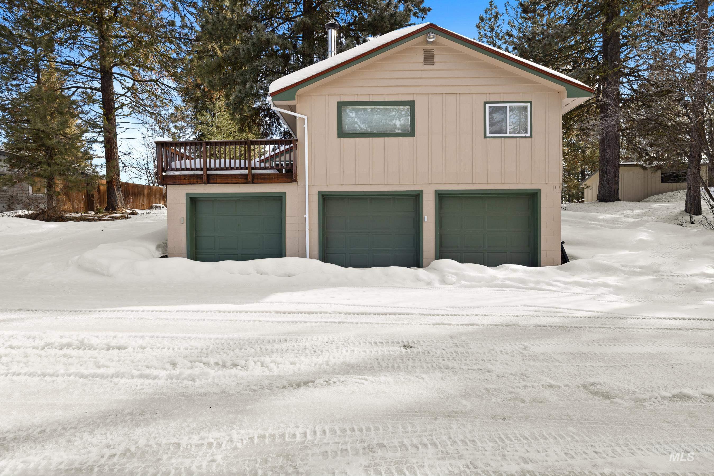 1203 Zachary Road, McCall, Idaho 83638, 3 Bedrooms, 2 Bathrooms, Residential For Sale, Price $875,000,MLS 98901969