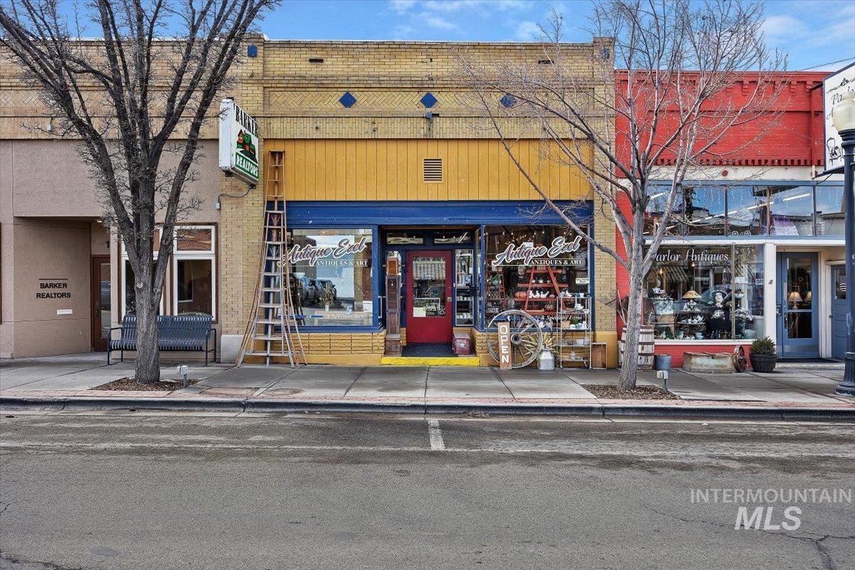 121 Broadway Ave S, Buhl, Idaho 83361, Business/Commercial For Sale, Price $289,000,MLS 98902253