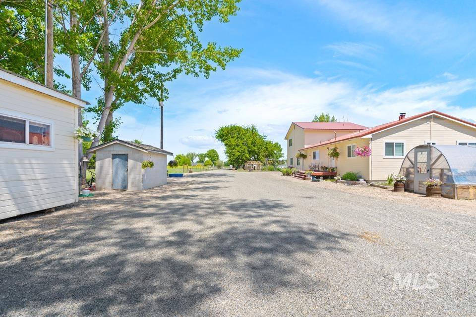 3947 SW 2ND AVE, New Plymouth, Idaho 83655, 3 Bedrooms, 2 Bathrooms, Residential For Sale, Price $749,900,MLS 98902285