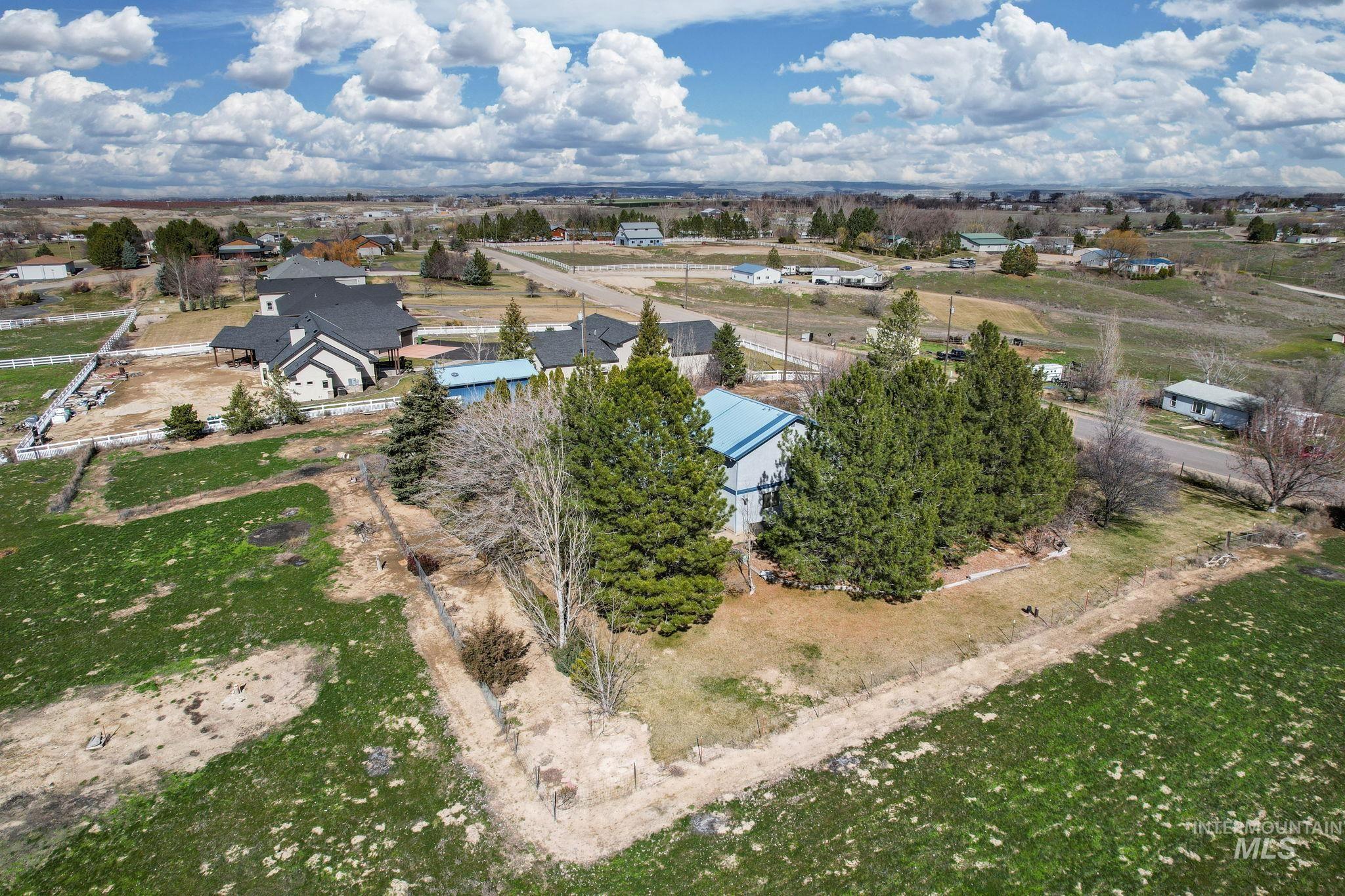 4945 Canal Lane, Fruitland, Idaho 83619-0000, 3 Bedrooms, 3.5 Bathrooms, Residential For Sale, Price $629,999,MLS 98902405