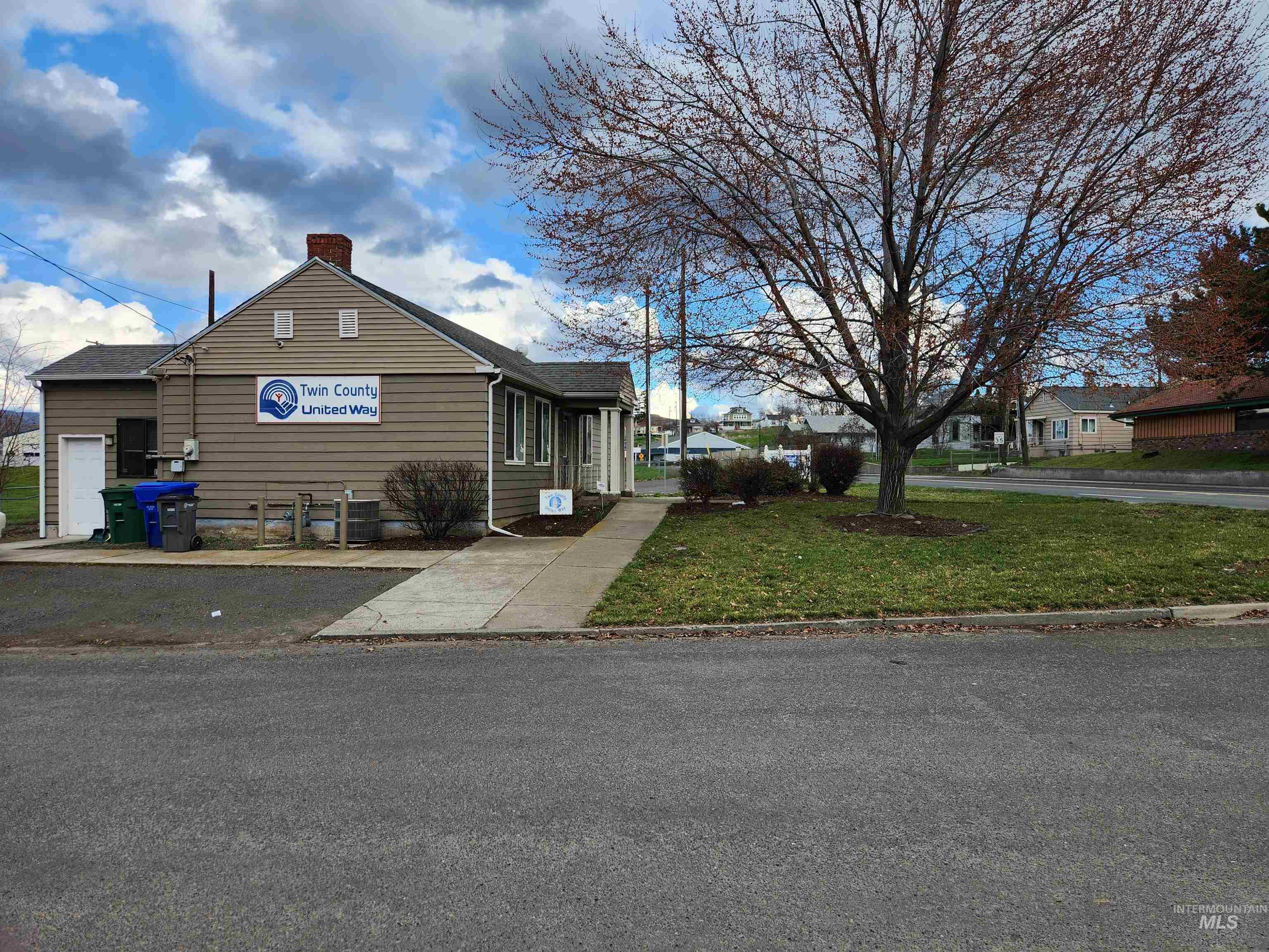 2207 E Main St., Lewiston, Idaho 83501, Business/Commercial For Sale, Price $285,000,MLS 98902866
