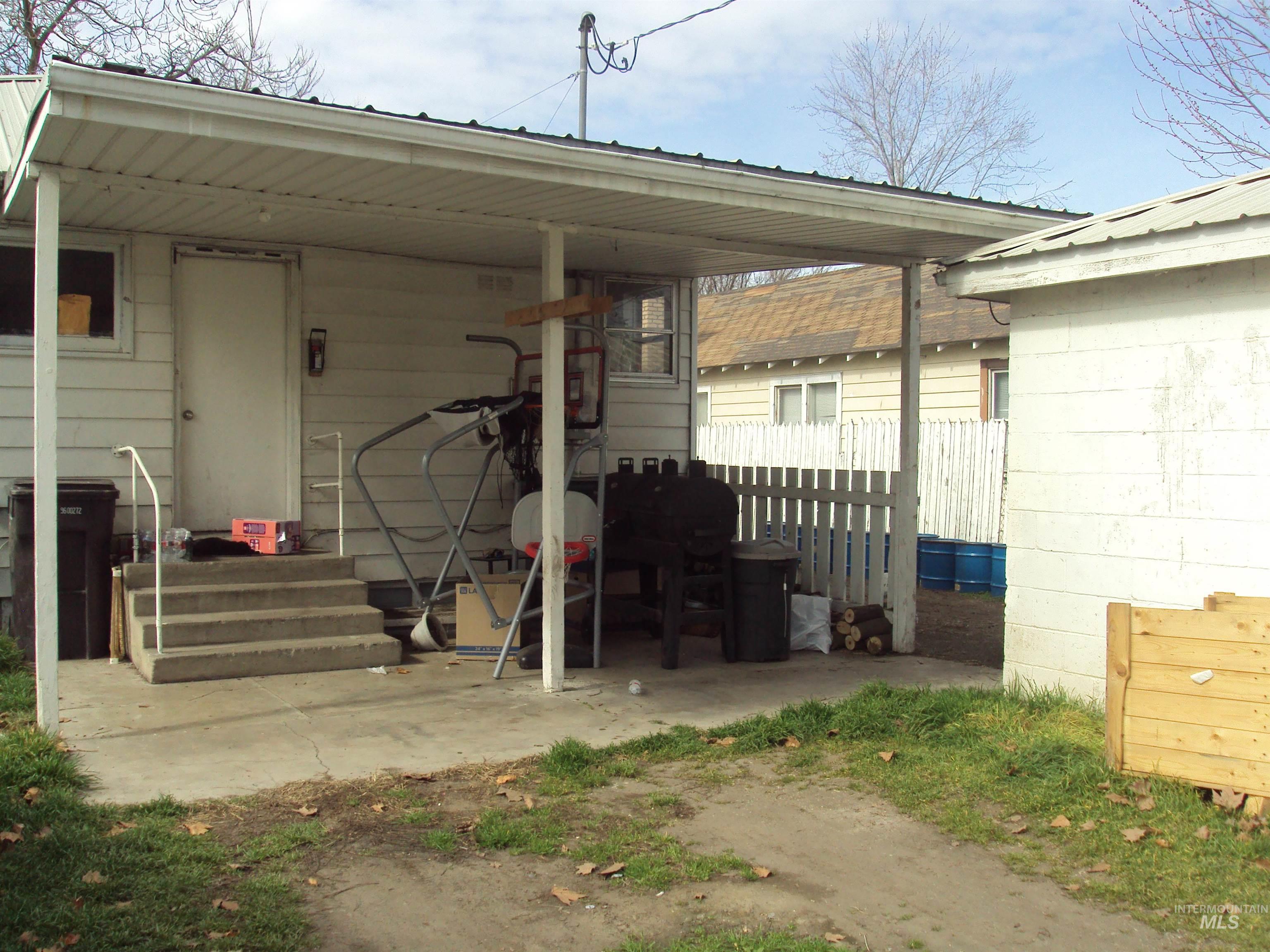 409, 411, 413 & 9th Street, Clarkston, Washington 99403, 4 Bedrooms, 2 Bathrooms, Residential Income For Sale, Price $660,000,MLS 98902961