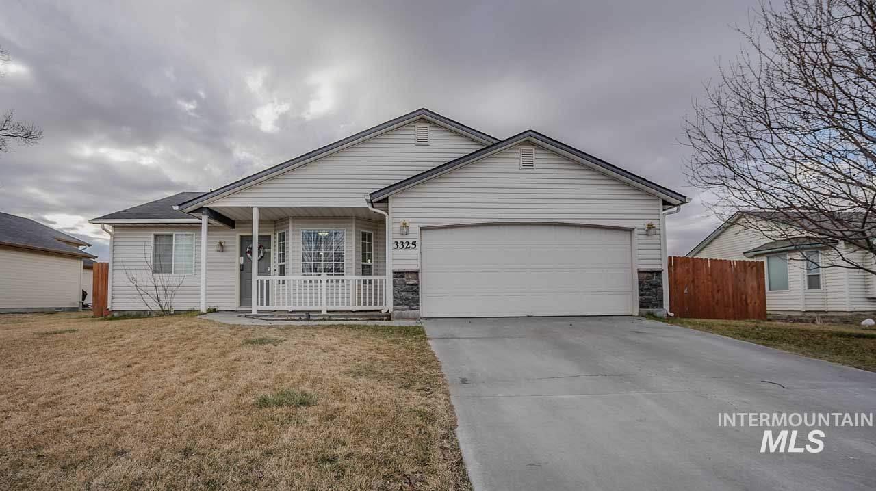 3325 E Palace Ct, Nampa, Idaho 83687, 3 Bedrooms, 2 Bathrooms, Rental For Rent, Price $1,950,MLS 98903035