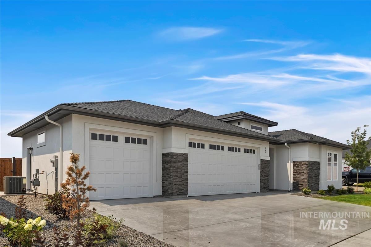 75 S Ryde Ave., Kuna, Idaho 83634, 3 Bedrooms, 2 Bathrooms, Residential For Sale, Price $599,800, 98903103