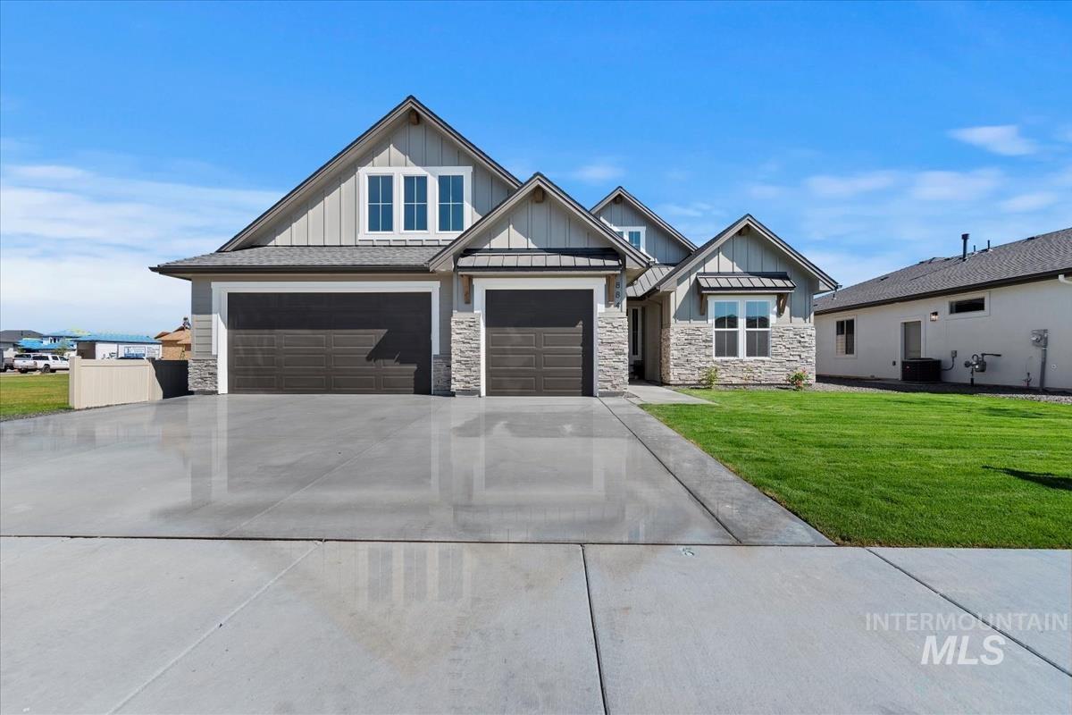 884 W Tall Prairie Dr., Meridian, Idaho 83642, 5 Bedrooms, 3.5 Bathrooms, Residential For Sale, Price $836,800, 98903183