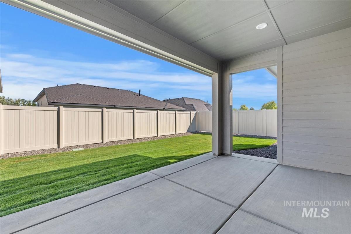 884 W Tall Prairie Dr., Meridian, Idaho 83642, 5 Bedrooms, 3.5 Bathrooms, Residential For Sale, Price $836,800, 98903183