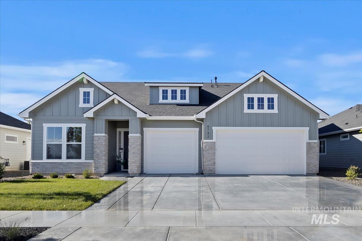 6742 W Piaffe St., Eagle, Idaho 83616, 3 Bedrooms, 2 Bathrooms, Residential For Sale, Price $699,800, 98903200