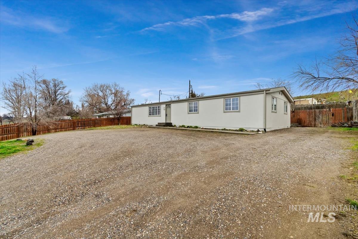 416 Frontage Rd, Grand View, Idaho 83624, 4 Bedrooms, 2 Bathrooms, Residential For Sale, Price $219,000, 98903307