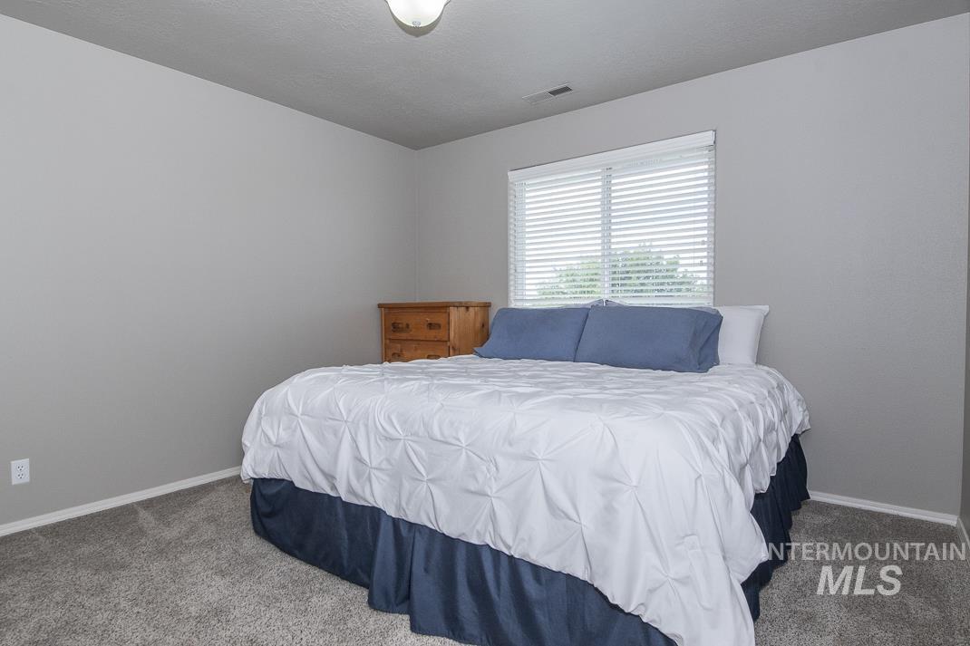 9387 S Snaffle Bit Ln, Kuna, Idaho 83634, 5 Bedrooms, 3.5 Bathrooms, Residential For Sale, Price $1,698,000,MLS 98903403