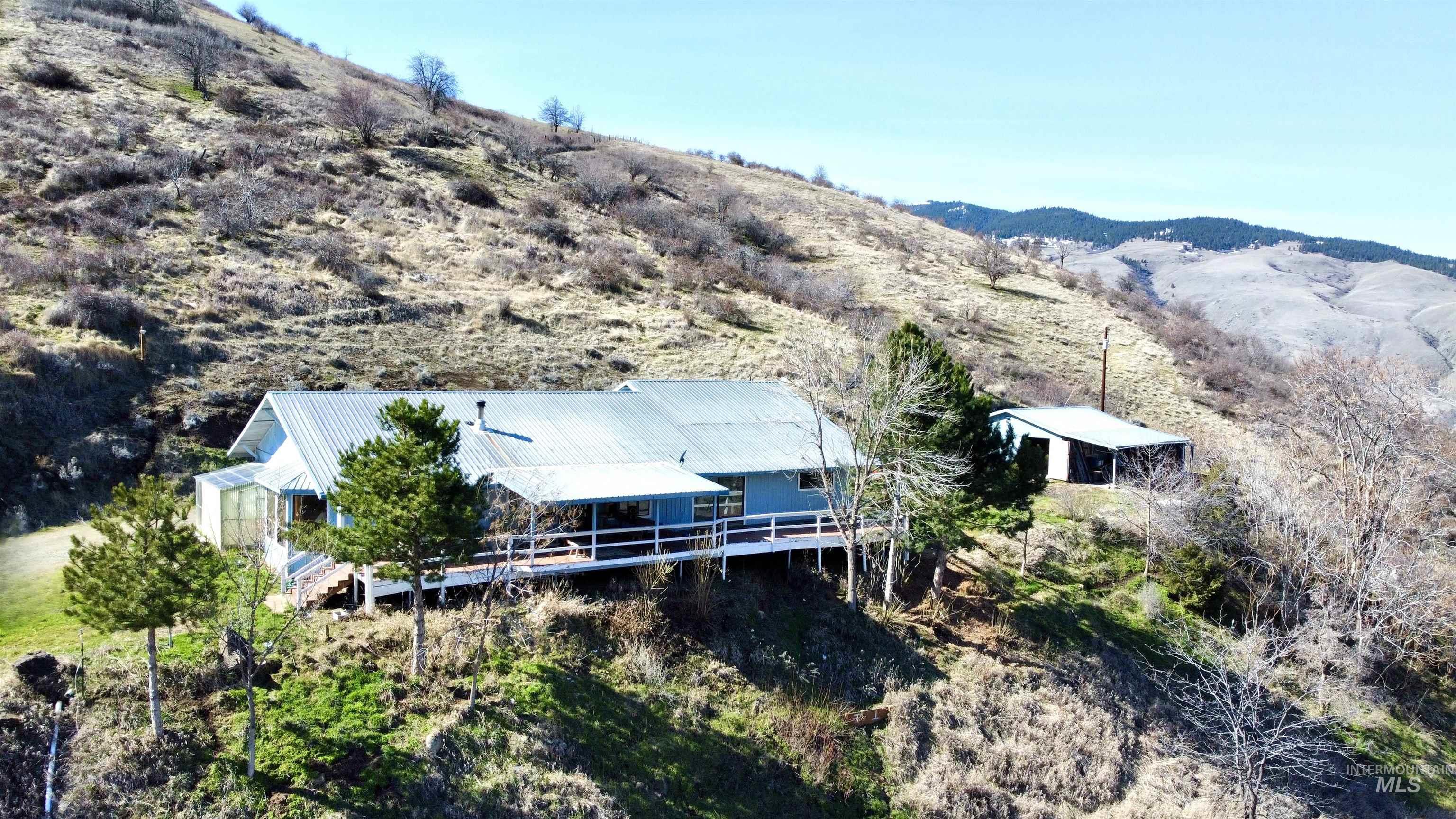 211 Nut Basin Rd, White Bird, Idaho 83554, 3 Bedrooms, 2 Bathrooms, Residential For Sale, Price $465,000,MLS 98903708