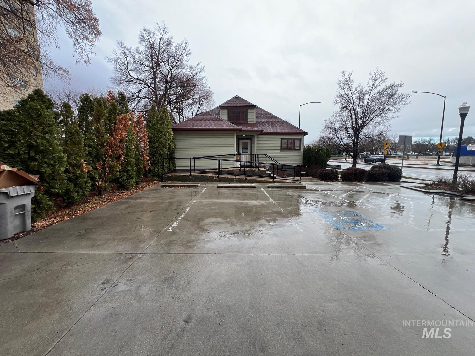 300 East Bannock, Boise, Idaho 83712-6207, Business/Commercial For Sale, Price $2,160,000,MLS 98903722