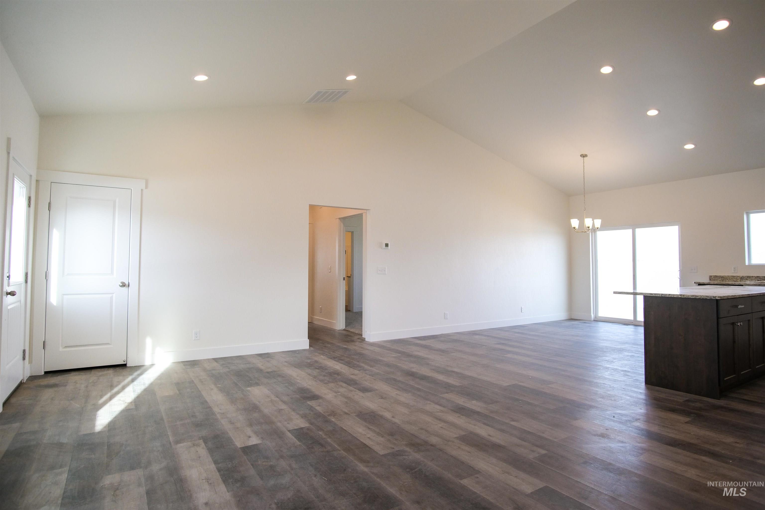 2431 Dorchester Avenue, Burley, Idaho 83318, 4 Bedrooms, 2 Bathrooms, Residential For Sale, Price $399,000, 98904583