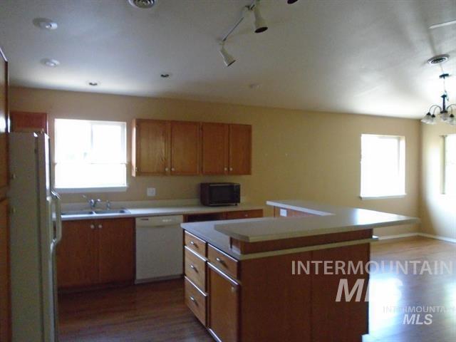618 N Washington St, Moscow, Idaho 83843, 3 Bedrooms, 2 Bathrooms, Residential For Sale, Price $340,000,MLS 98904771