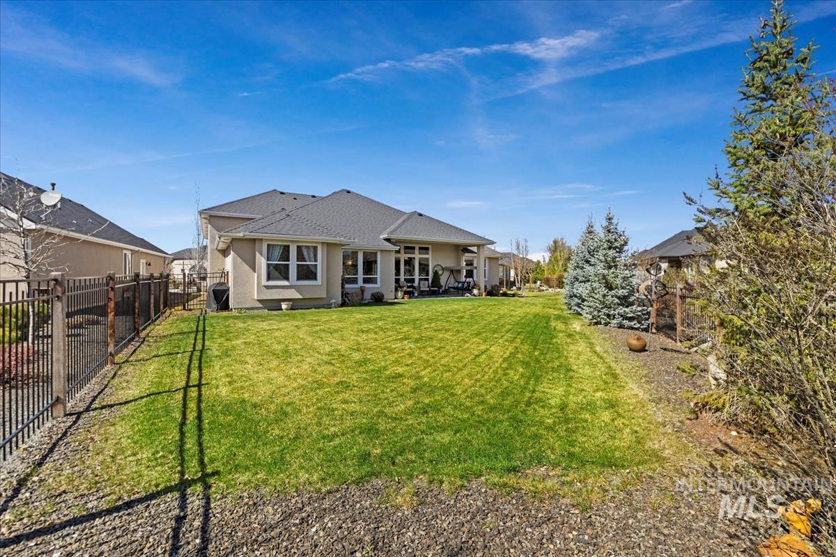 1338 N Lake Placid Ave, Eagle, Idaho 83616, 3 Bedrooms, 2.5 Bathrooms, Residential For Sale, Price $799,990,MLS 98904934