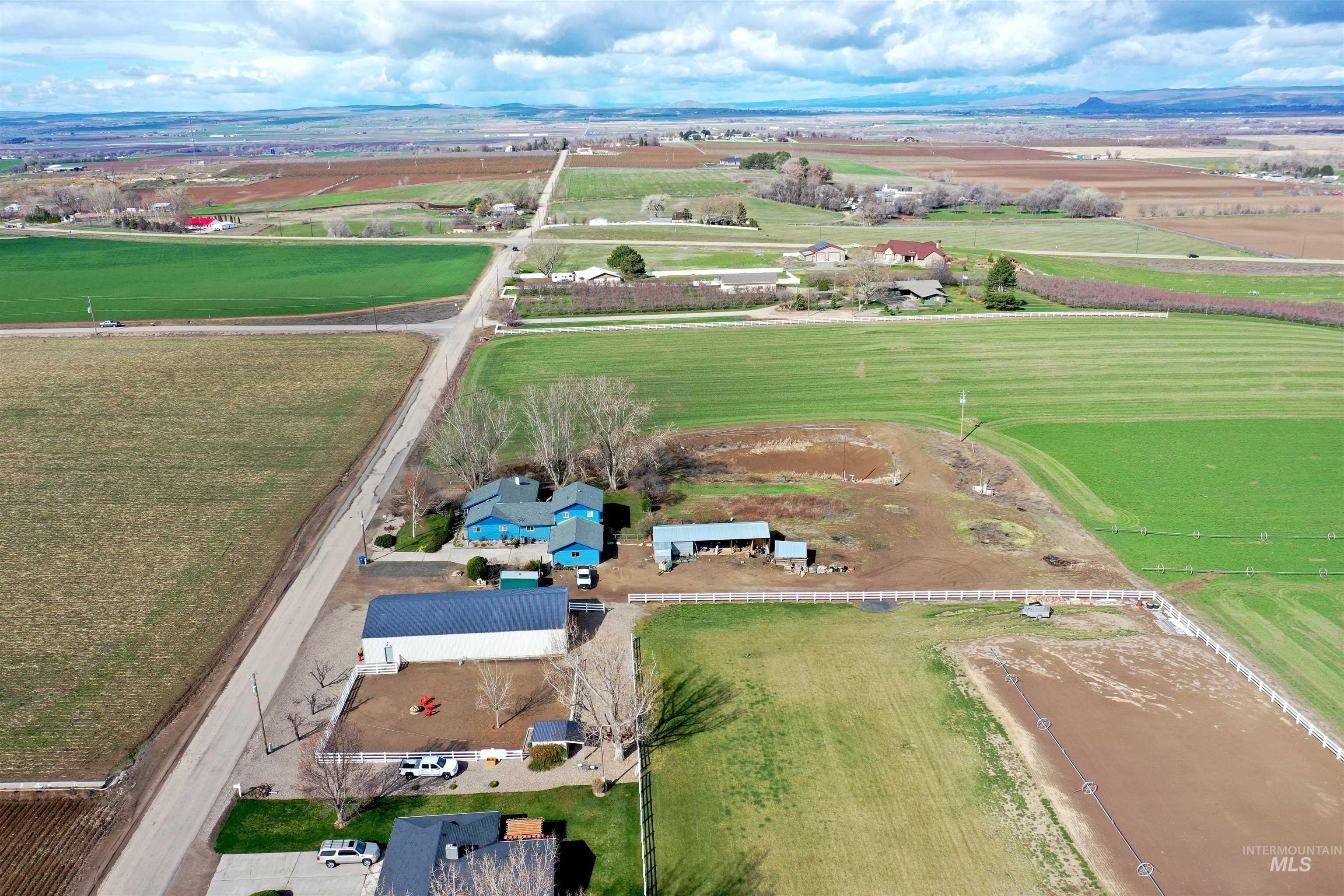 2000 SW 3rd Ave, Fruitland, Idaho 83619, 3 Bedrooms, 4 Bathrooms, Residential For Sale, Price $699,000,MLS 98904998
