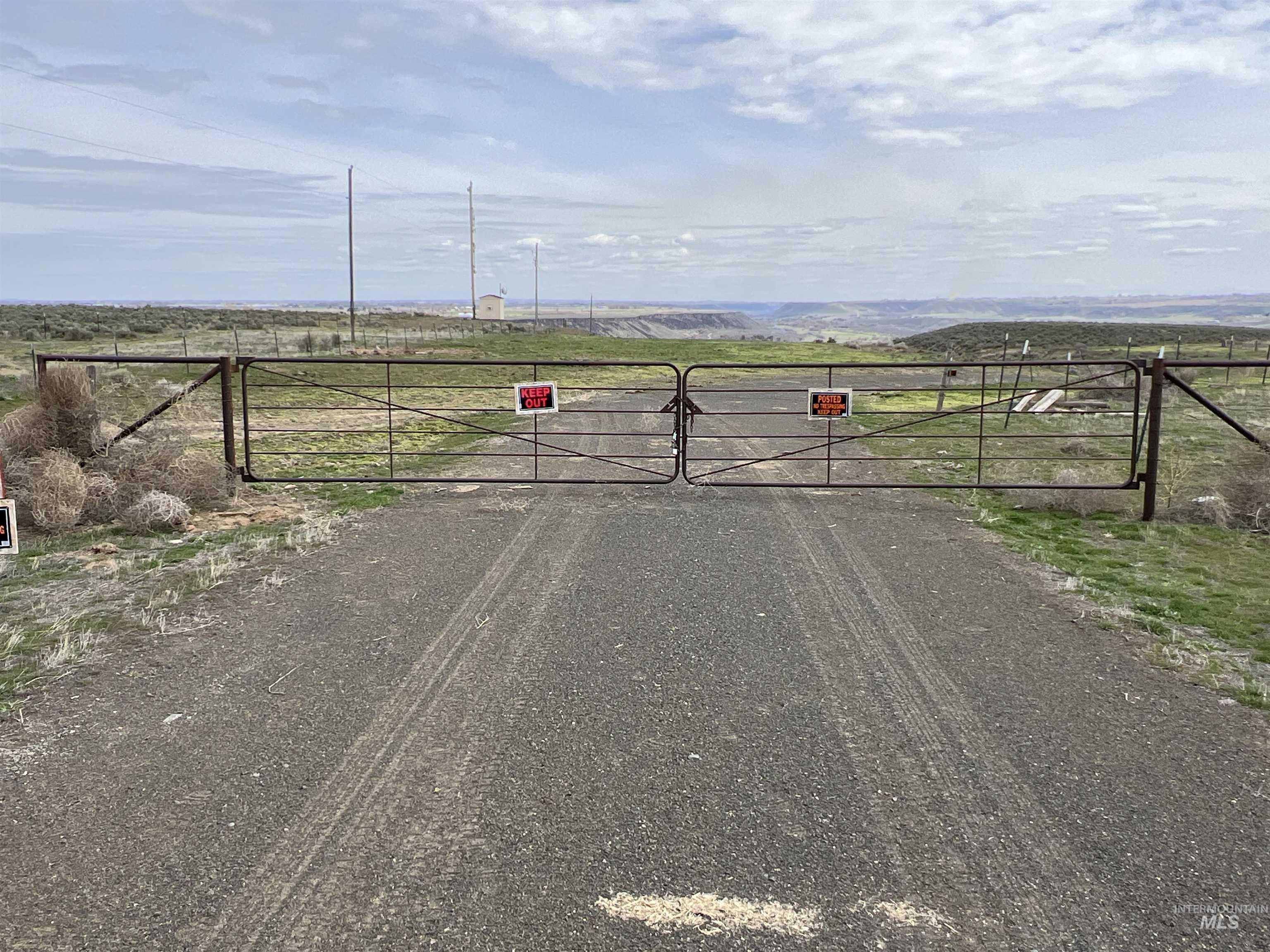 Approx. 19206 Highway 30, Buhl, Idaho 83316, Land For Sale, Price $4,500,000,MLS 98905405