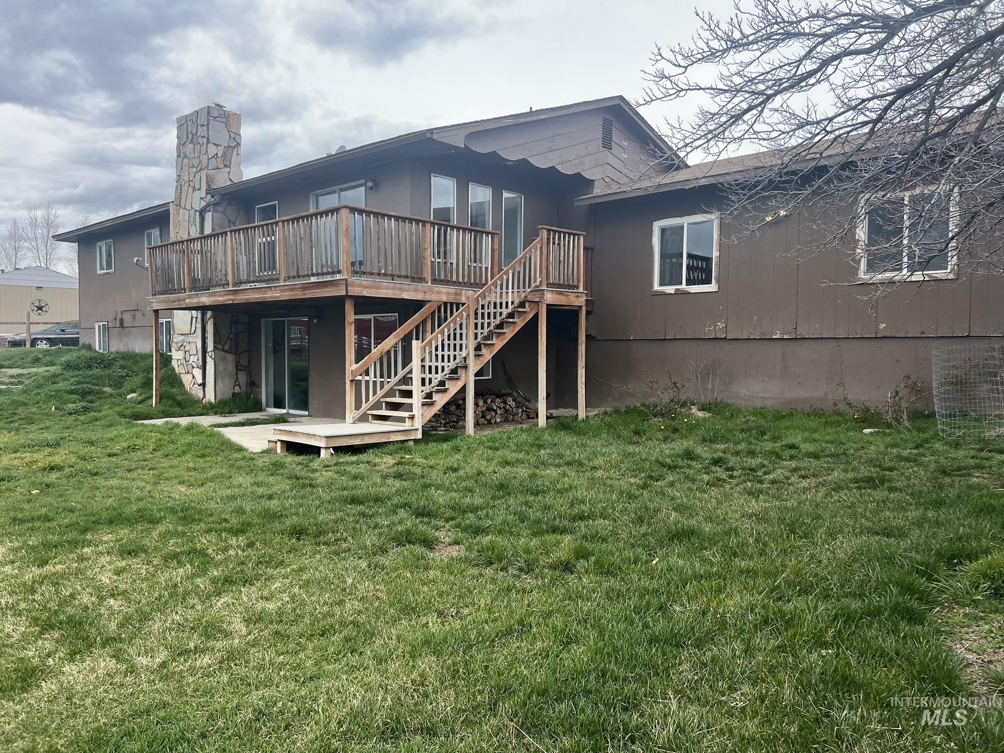 1825 E 1550 S, Gooding, Idaho 83330, 4 Bedrooms, 2 Bathrooms, Residential For Sale, Price $565,000,MLS 98905489